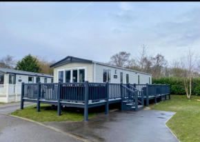 Home from Home Lettings at Tattershall Lakes - Bull Rush